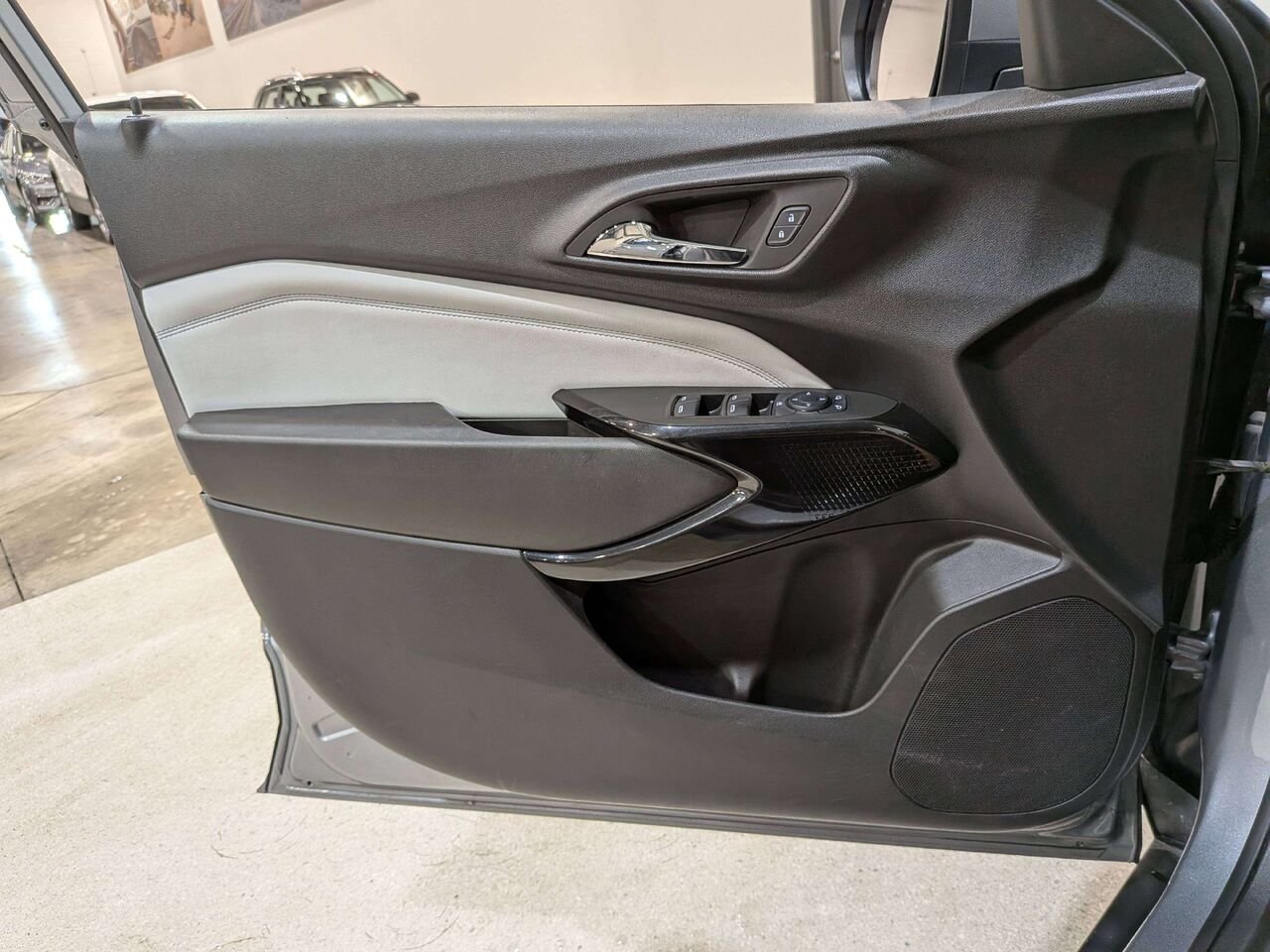 2025 Chevrolet Trax FWD 4dr LT Grey Val-David - photo #32