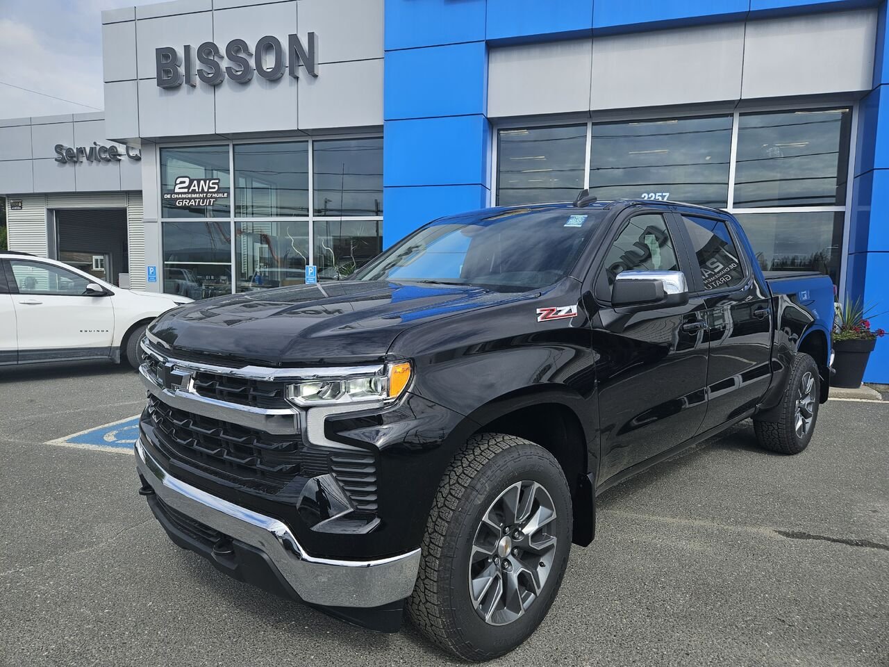 2026 Chevrolet Silverado 1500 LT cabine multiplace 4RM 147 po Black Thetford Mines - photo #0