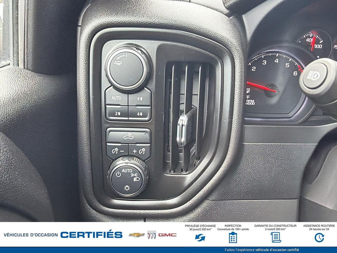 CHEVROLET SILVERADO Custom Trail Boss cabine multiplace 4RM 157 po 2022 GRIS CEND Montmagny - photo #15