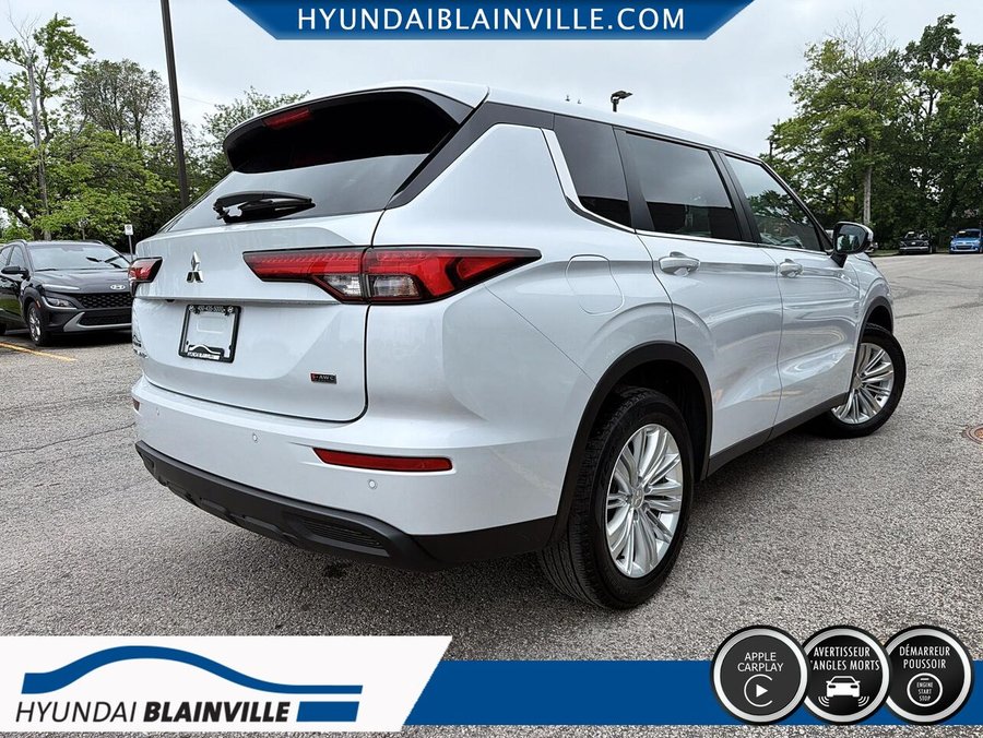 2022 Mitsubishi Outlander 2022 White