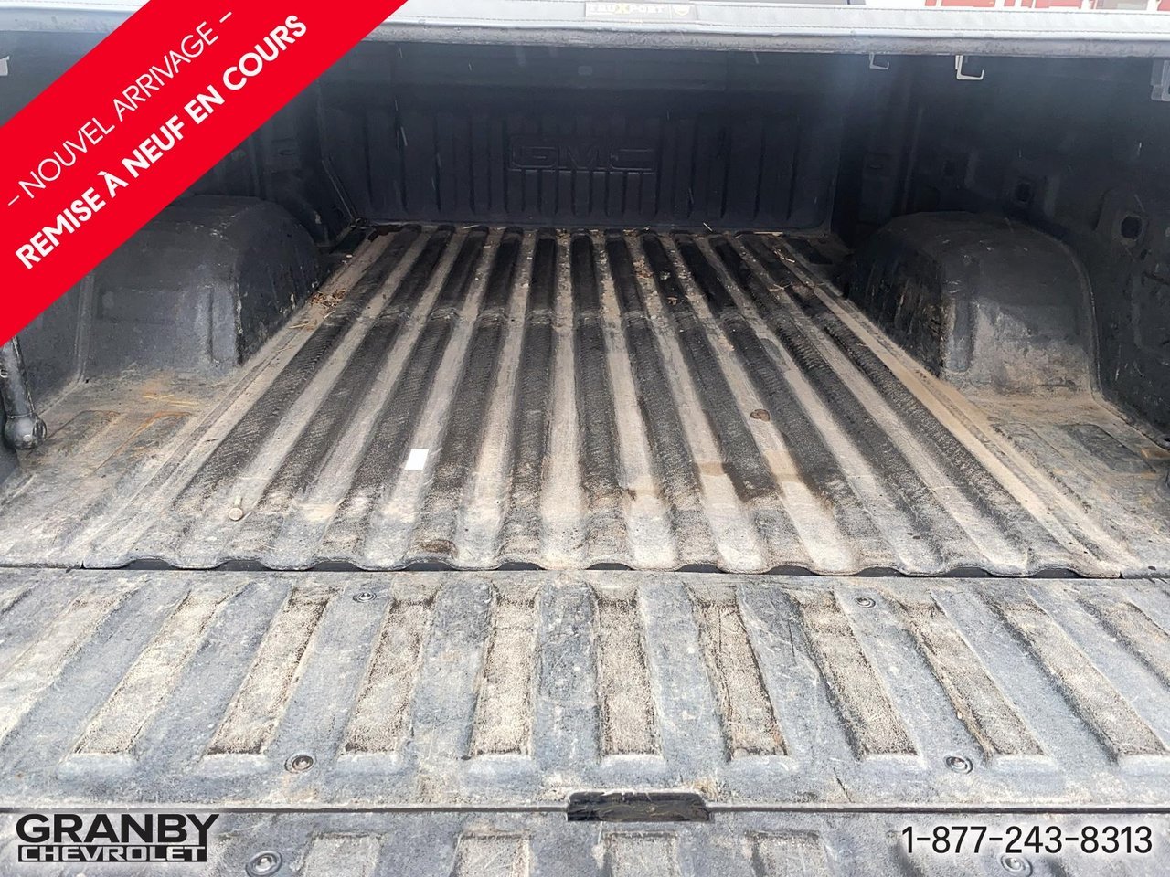 GMC Sierra 1500 SLT crewcab remorquage max boite 6.6 moteur 6.2 L | 26-1059A 2022 Noir Granby - photo #6