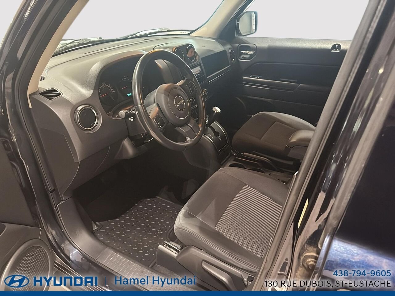 Jeep Patriot 2011 Bleu Saint-Eustache - photo #7
