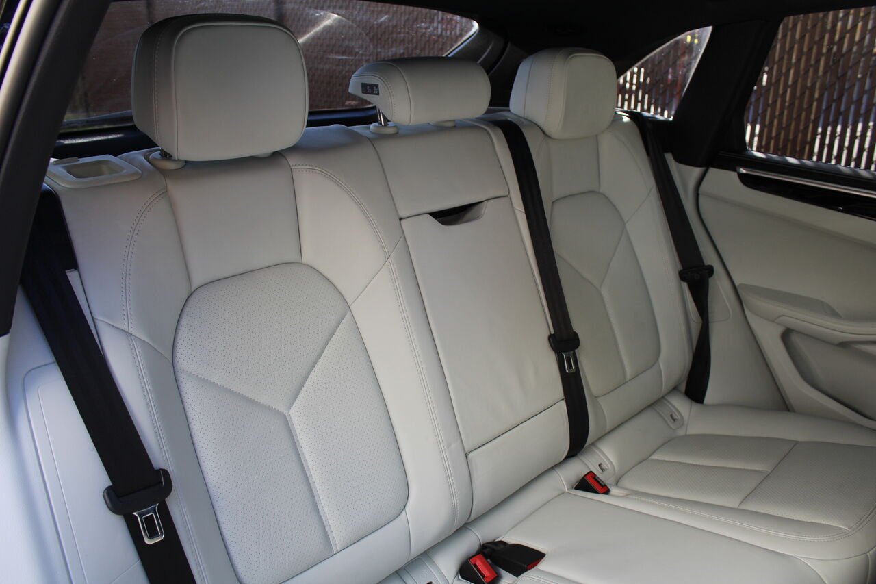 Porsche Macan VIN: WP1AG2A57RLB35511 2024 Noir Sainte-Rose - photo #9