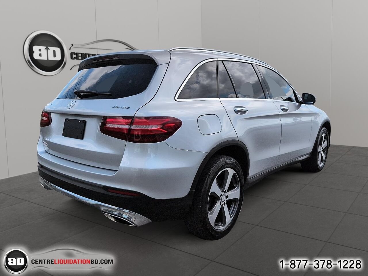 2017 Mercedes-Benz GLC GLC 300 4MATIC | BD0390 Silver Granby - photo #5