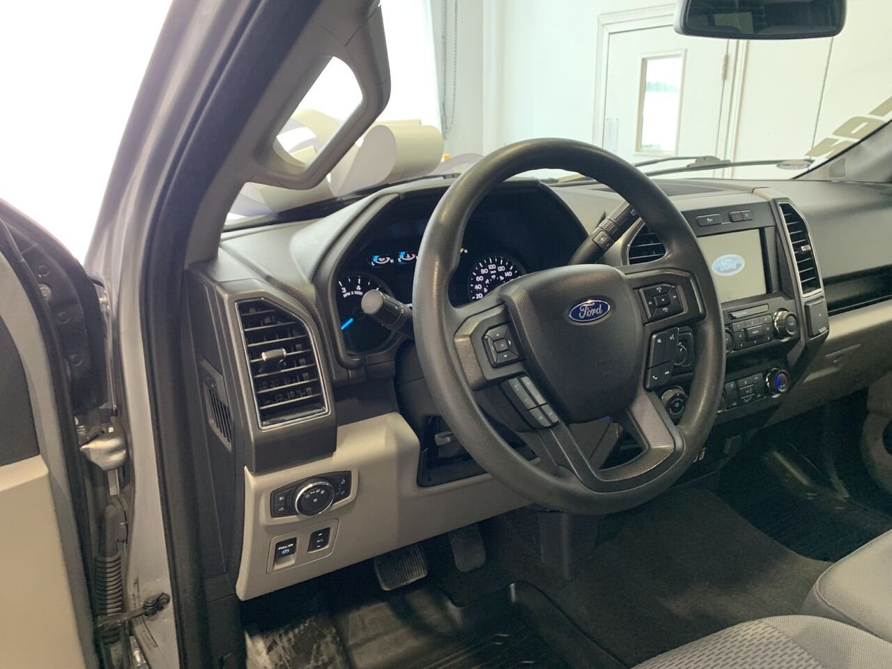 Ford F-150 XLT cabine double 4RM caisse de 6,5 pi 2020 Argent Châteauguay - photo #25
