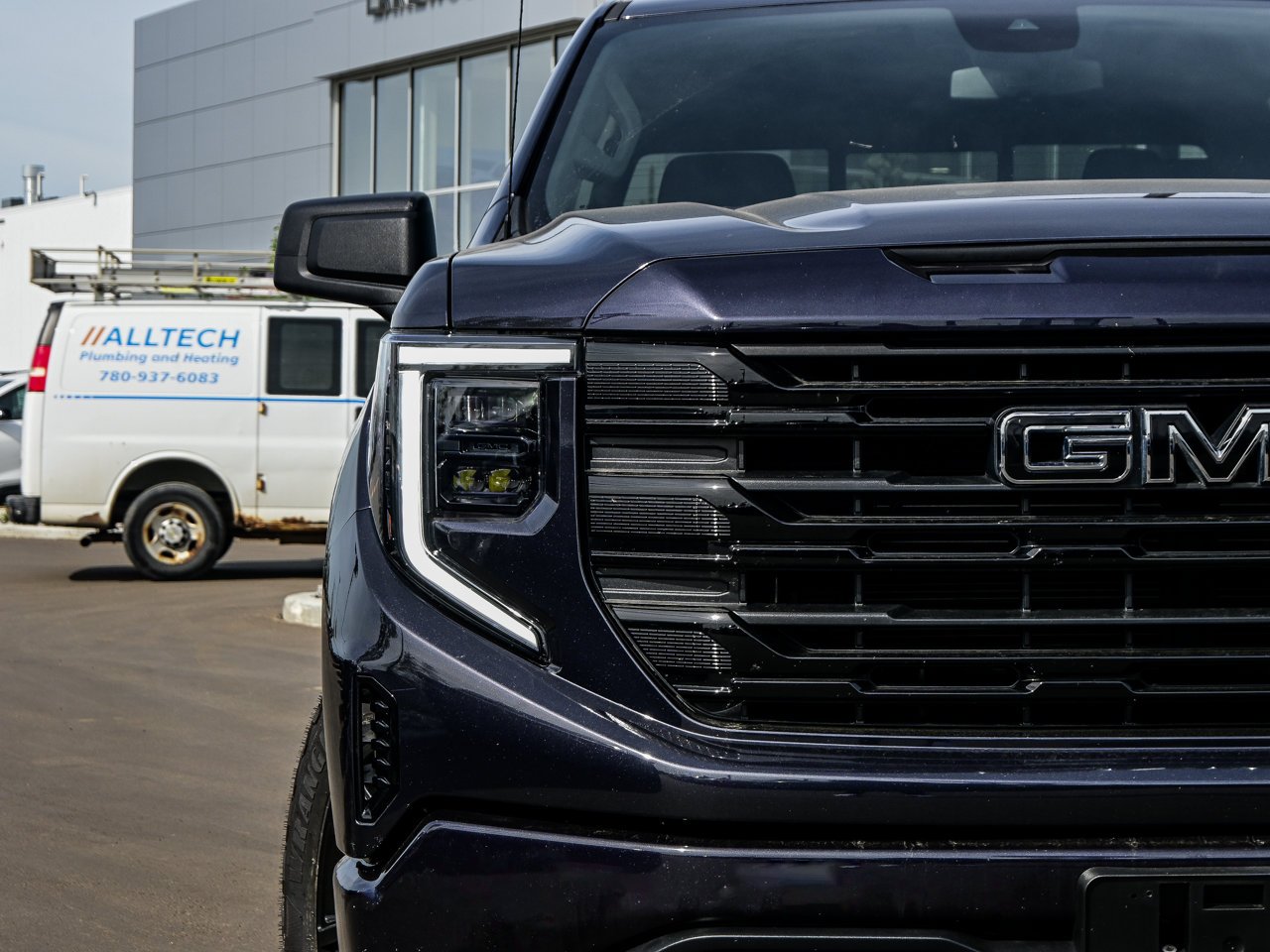 2024 GMC Sierra 1500 4WD Crew Cab 147 Elevation Black Sherwood Park - photo #4