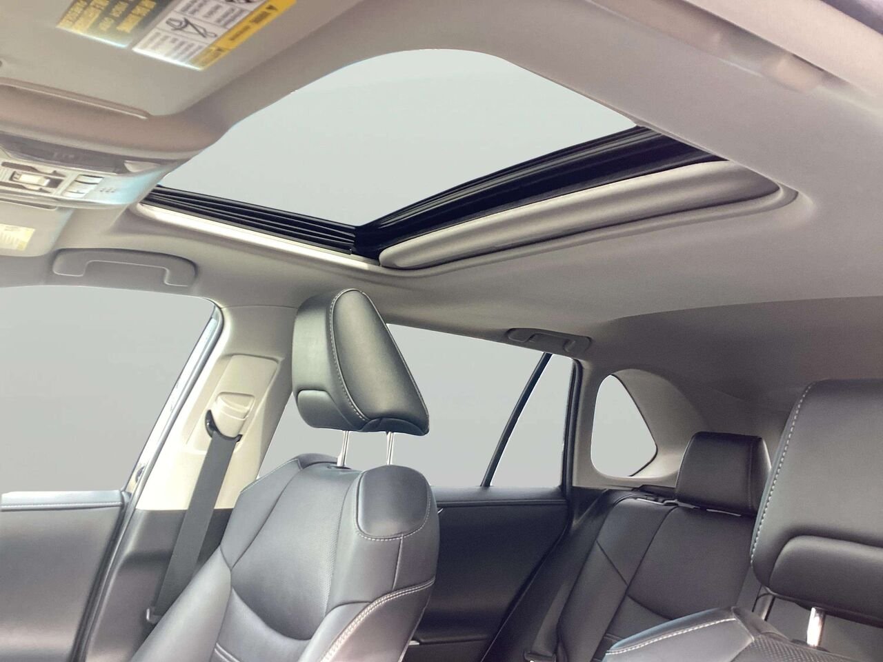 2021 Toyota RAV4 Blue Gatineau - photo #16