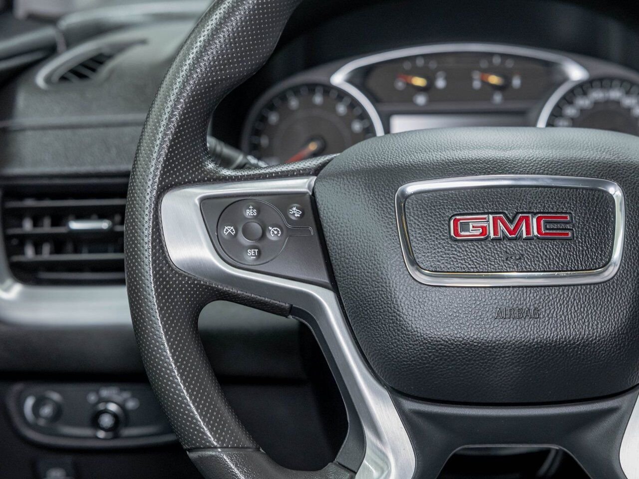GMC Terrain SLE AWD *SIÈGES CHAUF* HAYON ELEC CARPLAY REG ADAP 2024 Noir Saint-Jérôme - photo #14