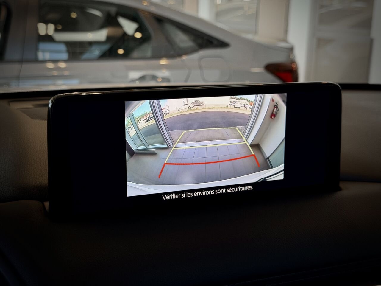 2022 Mazda CX-5 White Notre-Dame-des-Prairies - photo #29