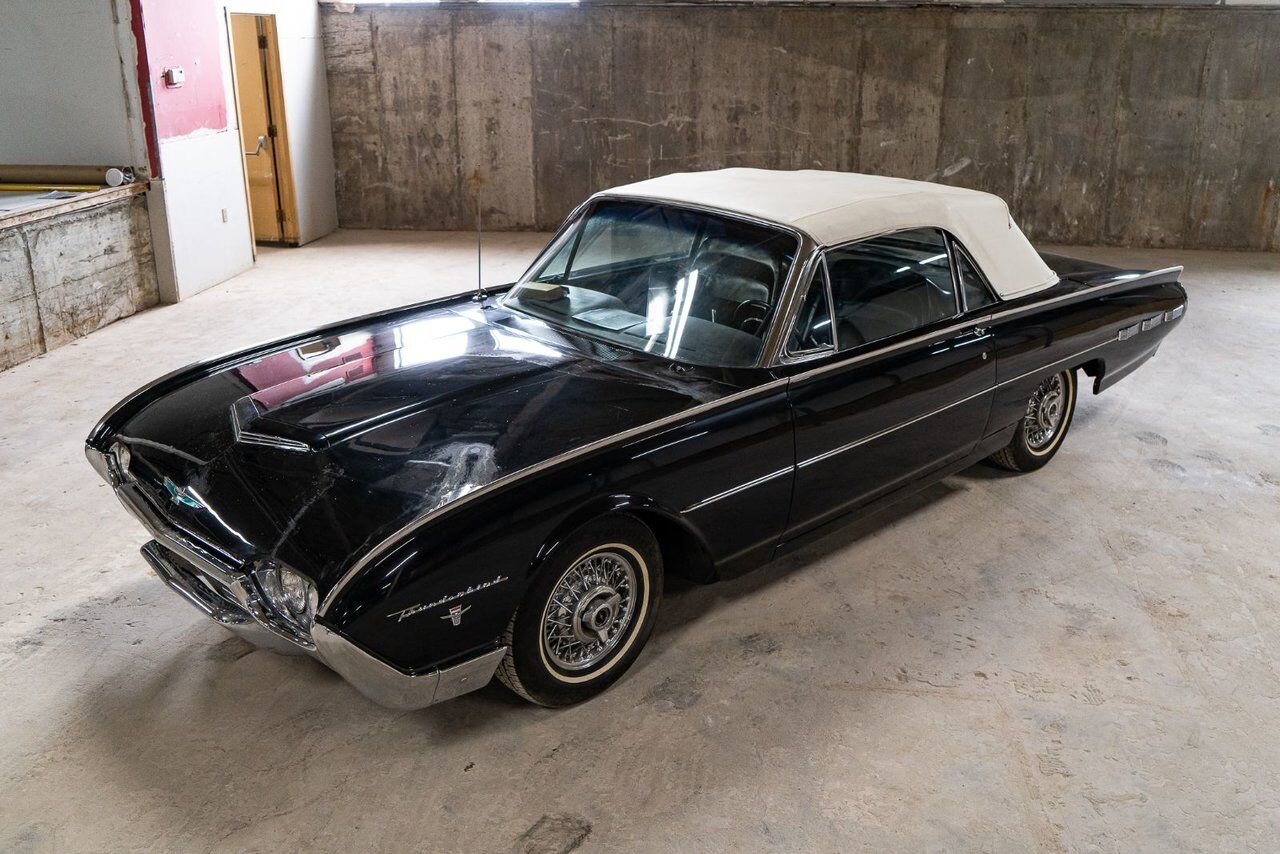 Ford Thunderbird **PRICE IN USD** Roadster project car Extremely rare 1962 Noir Montréal - photo #4