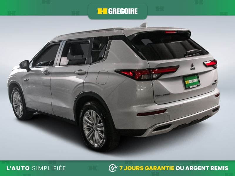 2025 Mitsubishi Outlander White Blainville - photo #4