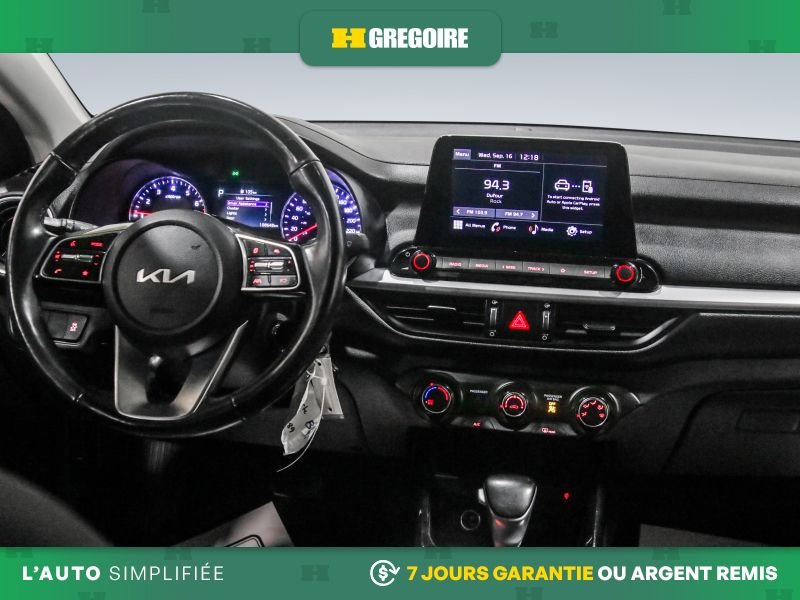 Kia Forte 2022 Blanc Laval - photo #17