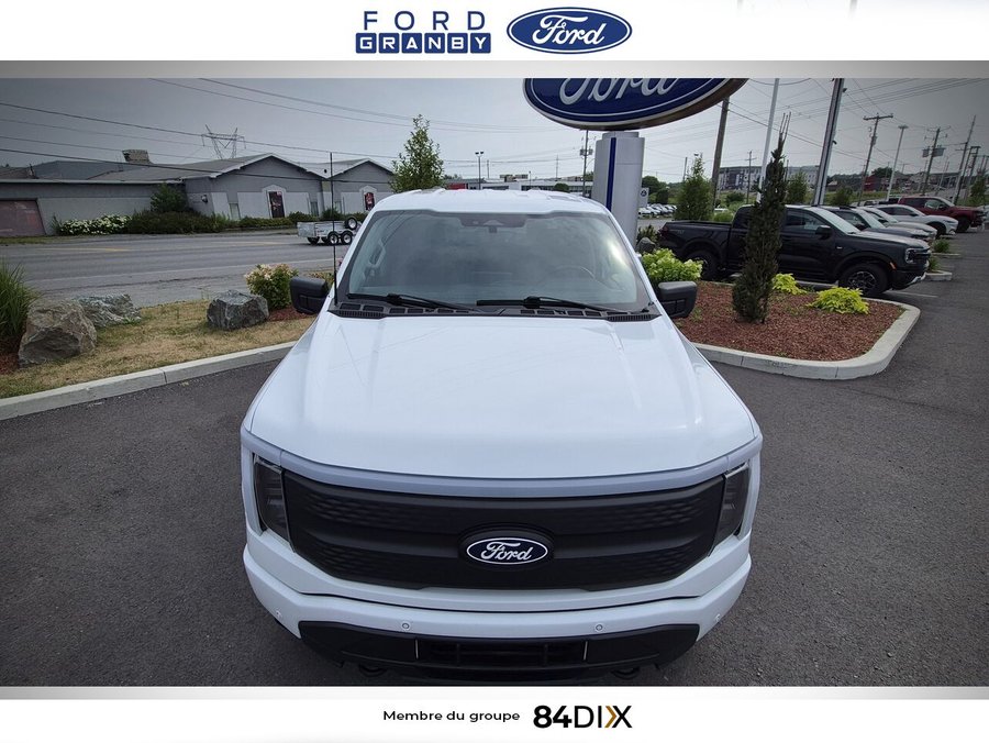 2024 Ford F-150 Lightning White