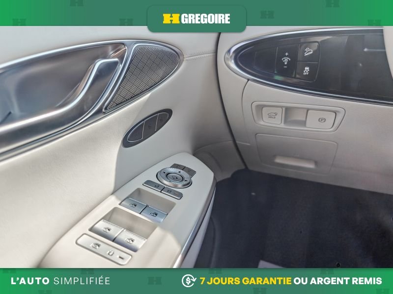 2023 Genesis GV70 Grey Blainville - photo #19