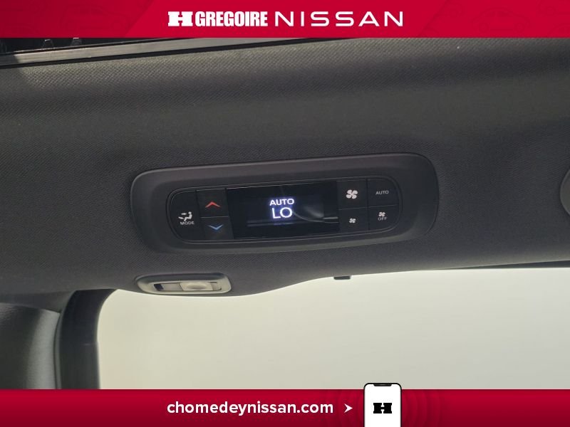 2025 Chrysler Pacifica Black Saint-Eustache - photo #33