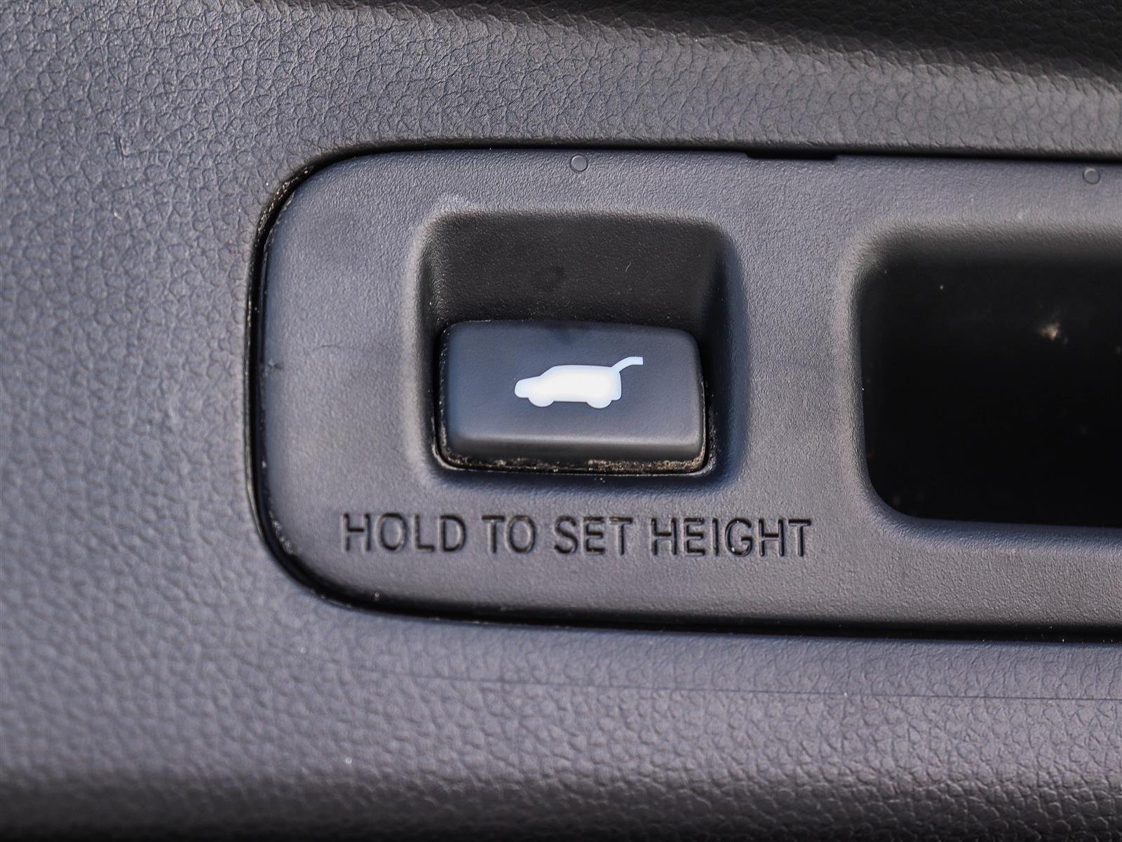 2023 Honda CR-V Hybrid Touring Ottawa & Gatineau - photo #19