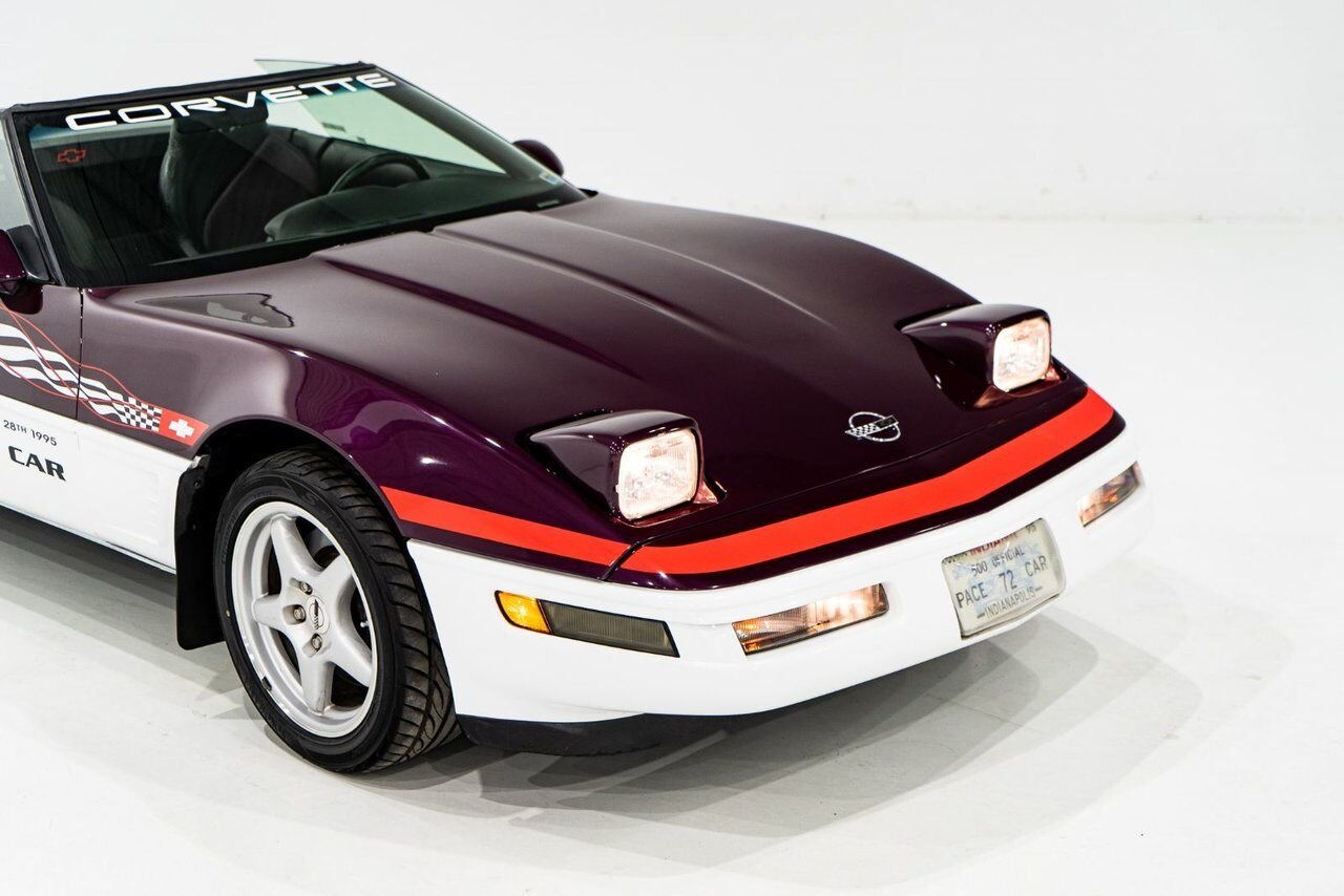 Chevrolet Corvette Convertible Pace Car 1995 Mauve Montréal - photo #42