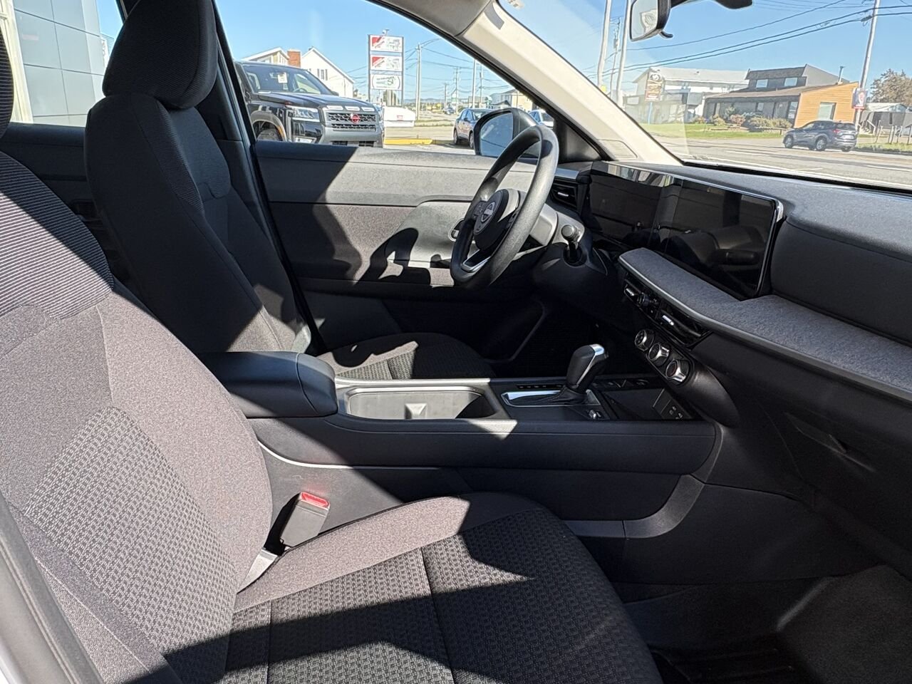 2026 NISSAN KICKS S White Matane - photo #5