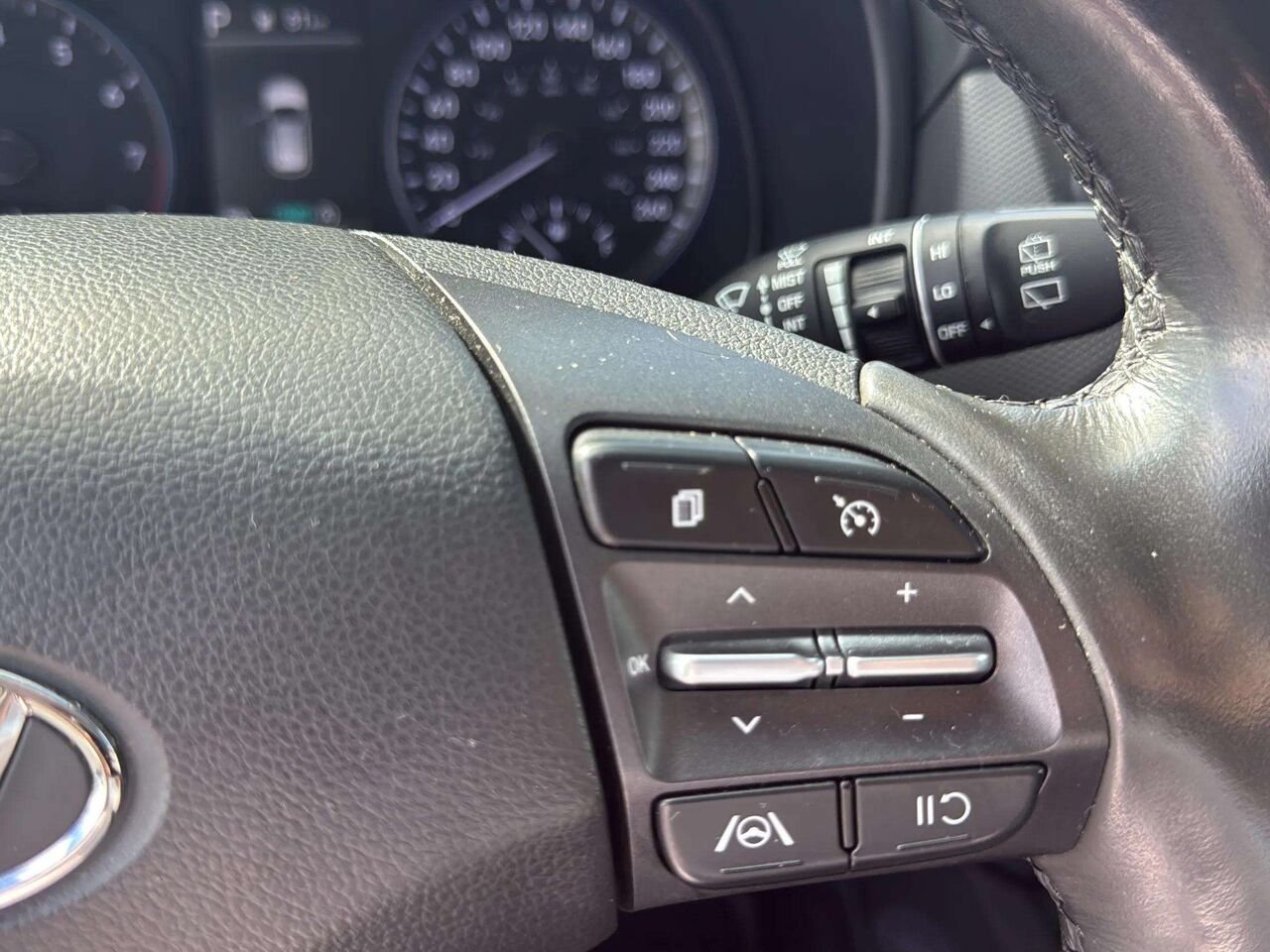 Hyundai Kona 2.0L Preferred TI 2023 Gris Gatineau - photo #13