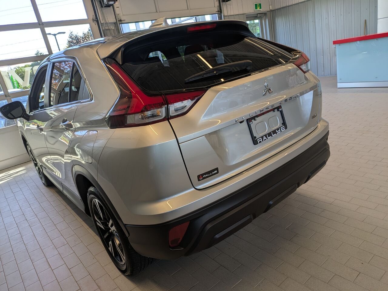 2024 Mitsubishi Eclipse Cross Silver Gatineau - photo #16