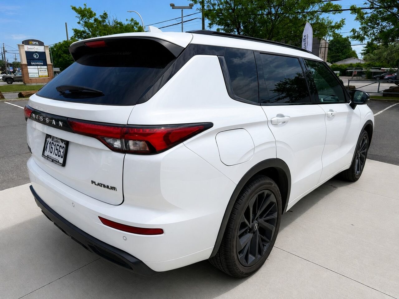 NISSAN Rogue hybride rechargeable ROGUE PHEV PLATINE 2026 Givre alpin Châteauguay - photo #4
