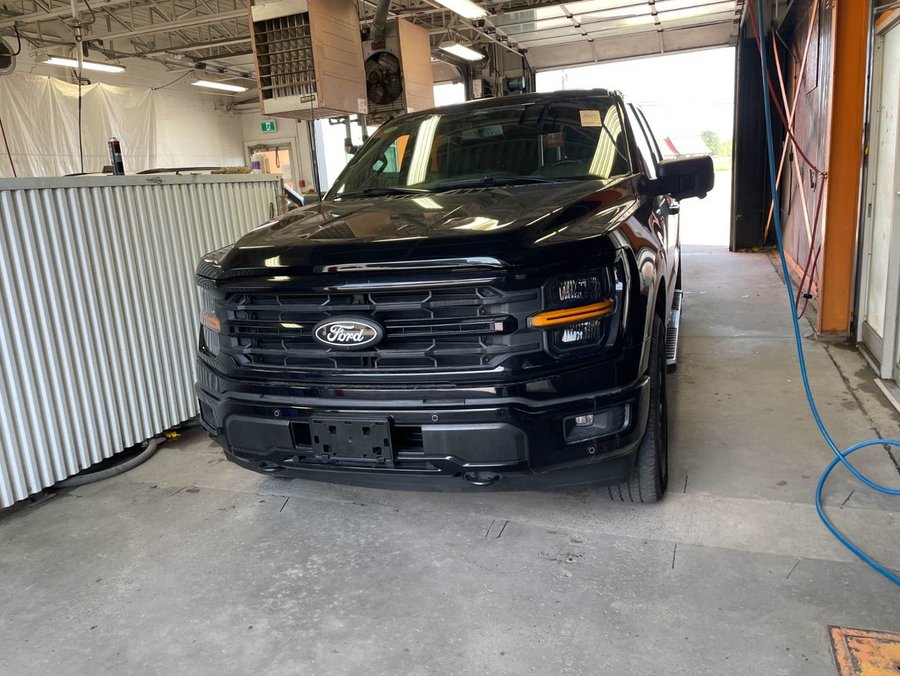 Ford F-150 XLT CREW 4X4 *3.5L POWERBOOST HYBRID* NAV BEDLINER 2024 Noir