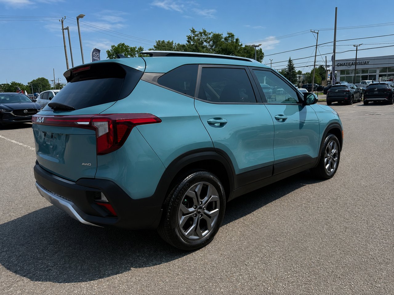 Kia Seltos JAMAIS ACCIDENTÉ / AWD ( 4X4 ) / APPLE CARPLAY ET ANDROID AUTO 2024 Bleu Châteauguay - photo #4