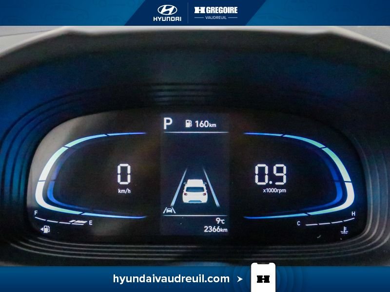 2026 Hyundai Venue Red Laval - photo #23
