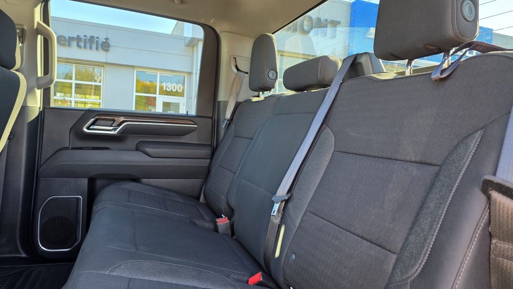 CHEVROLET Silverado 2500 HD LT 4X4 2025 Blanc Mont-Laurier - photo #18