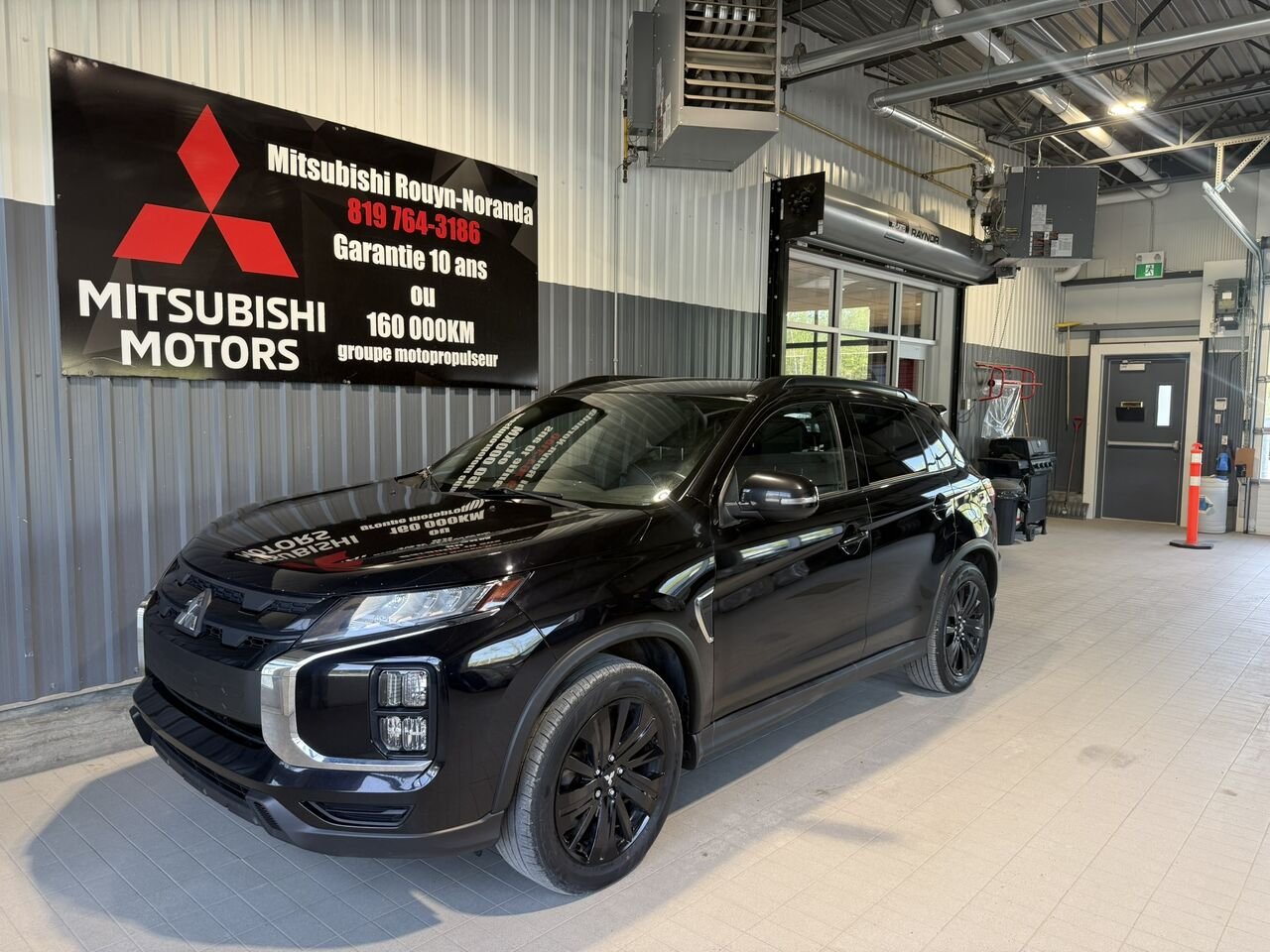 2021 Mitsubishi RVR Black Rouyn-Noranda - photo #0