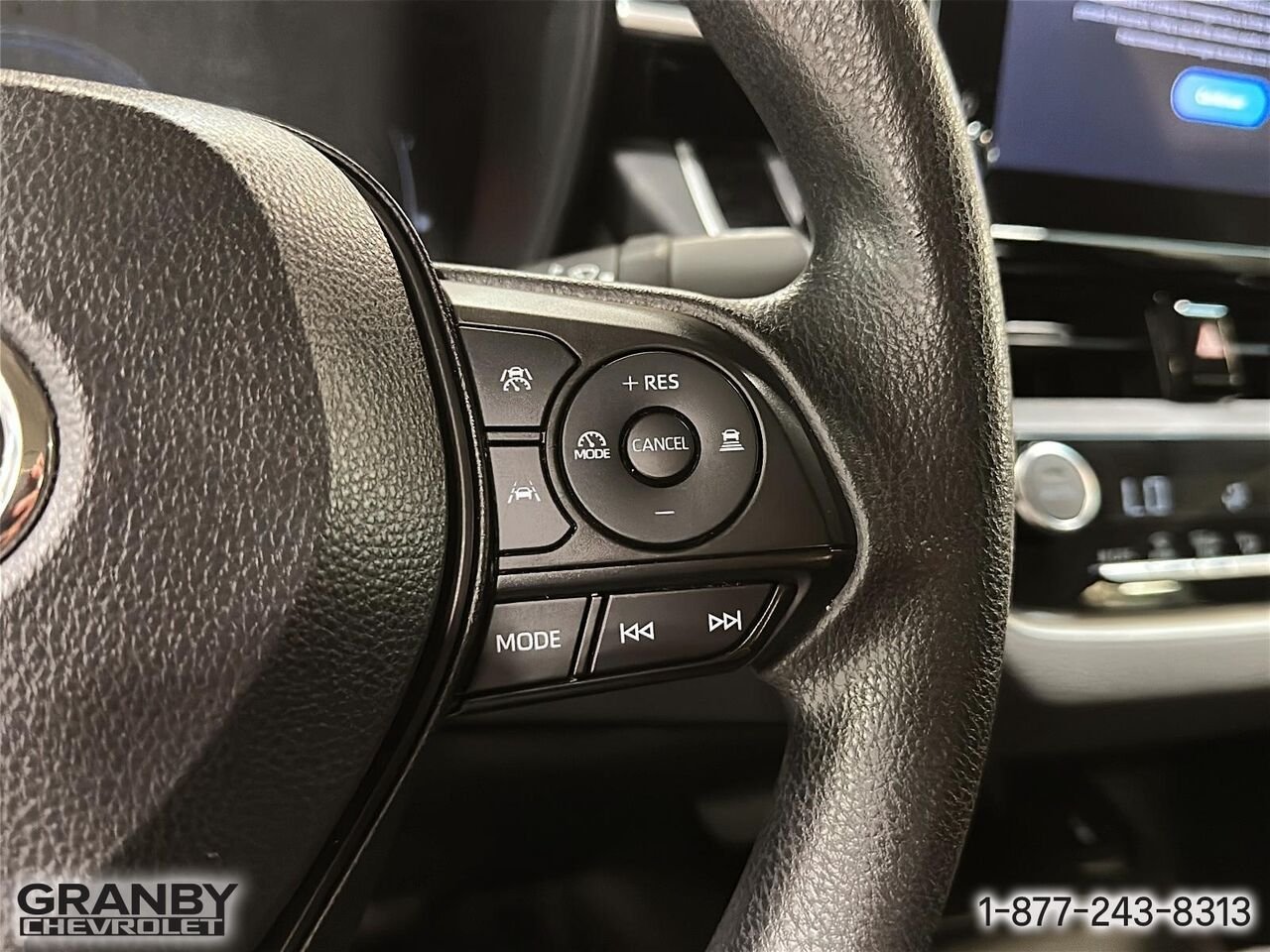 Toyota Corolla hybride LE CVT | 26-0882A 2023 Bleu Granby - photo #21