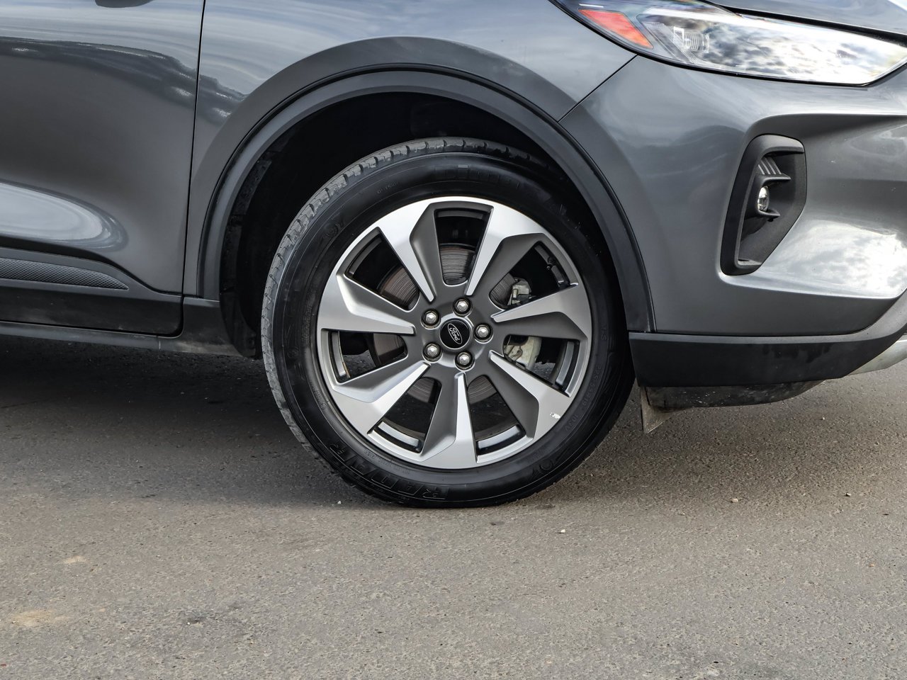 2025 Ford Escape Platinum AWD Grey Sherwood Park - photo #10