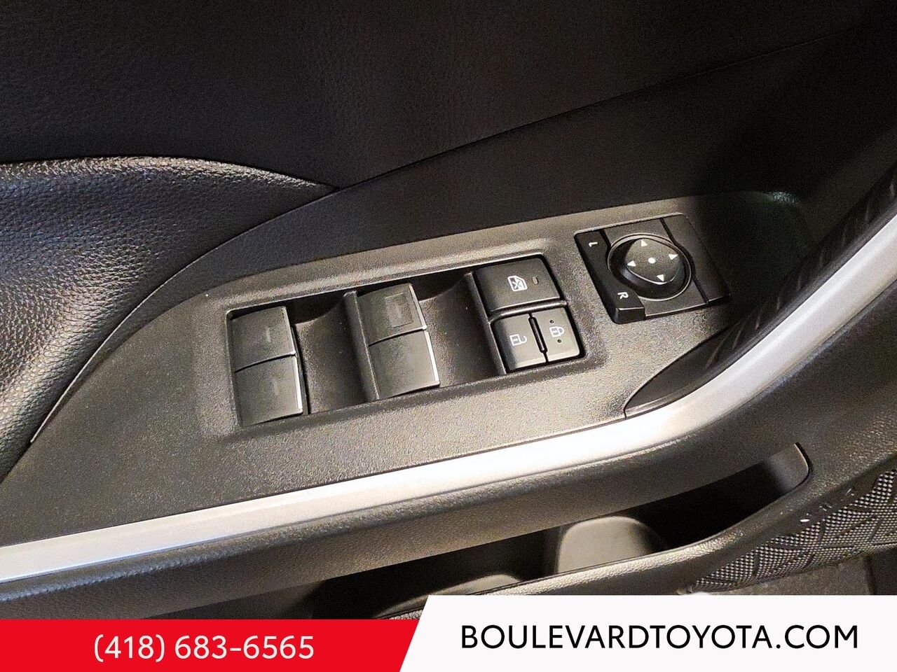 2023 Toyota RAV4 Prime 99905A-72 | PRIME, SE, AWD White Québec - photo #7