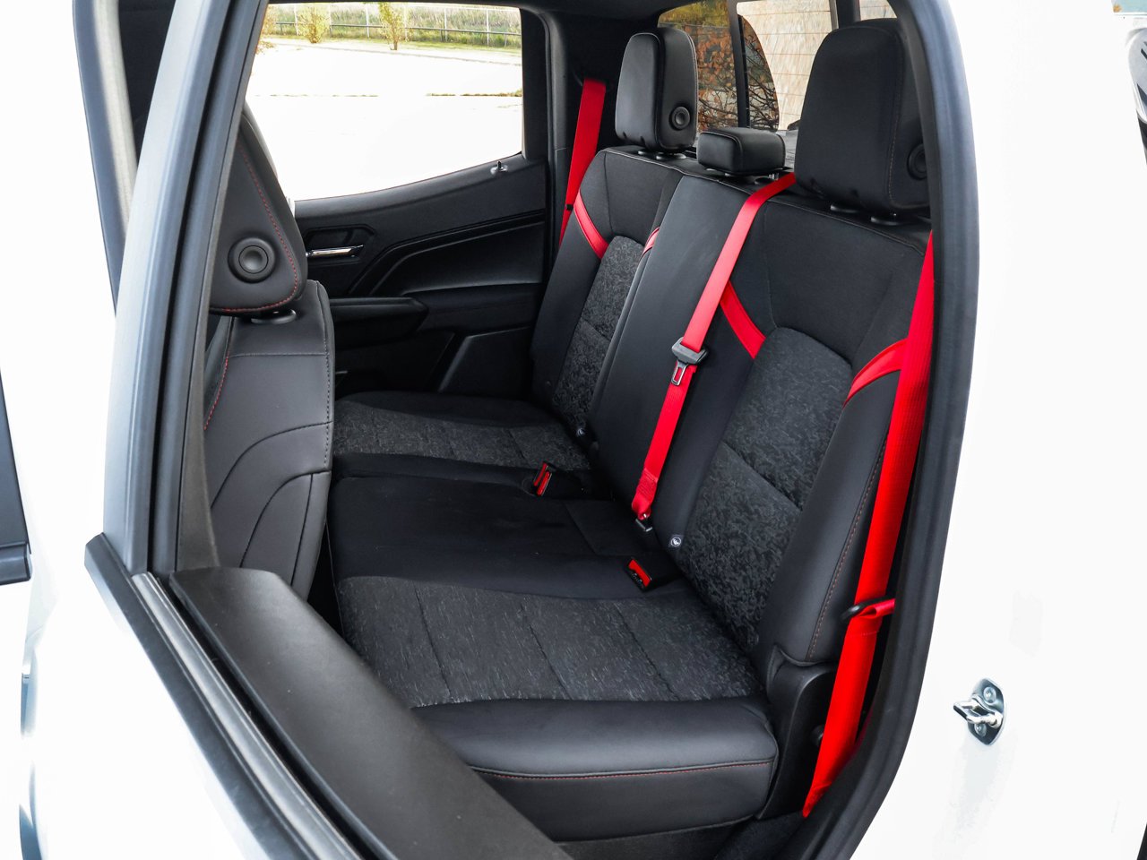 2024 Chevrolet Colorado 4WD Crew Cab Z71 White Sherwood Park - photo #15