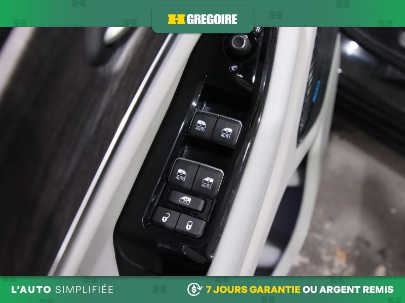 2023 Jeep Grand Cherokee Black Blainville - photo #18