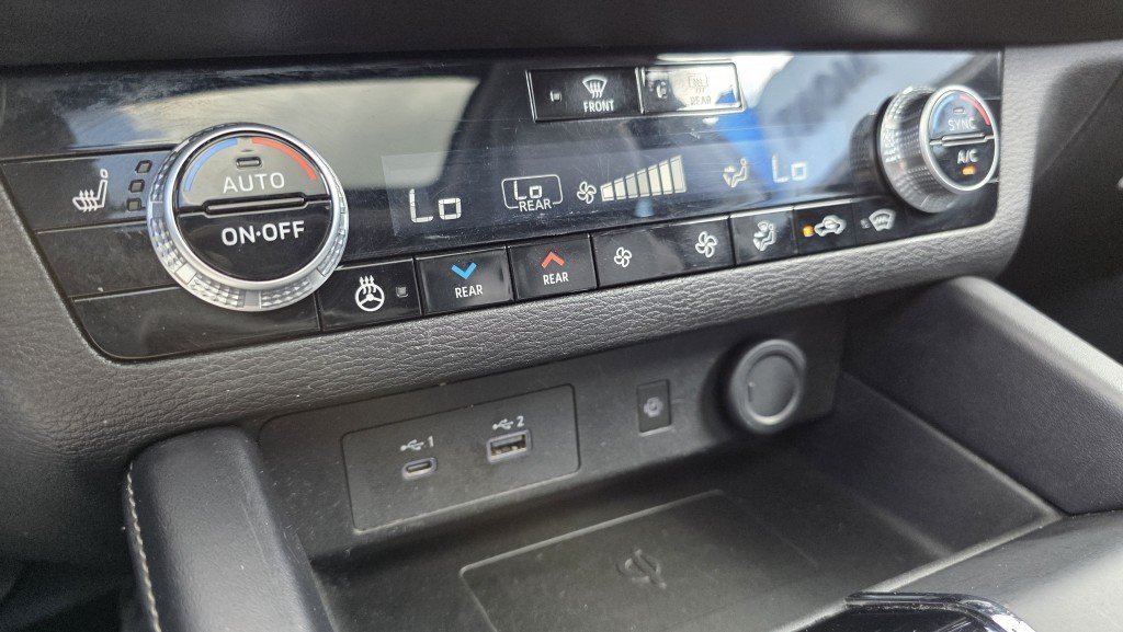 Mitsubishi OUTLANDER SE S-AWC 2022 Blanc Mont-Laurier - photo #35