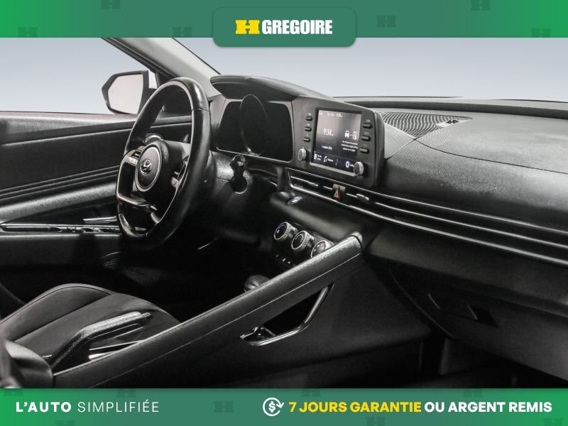 Hyundai Elantra 2022 Blanc Saint-Eustache - photo #32