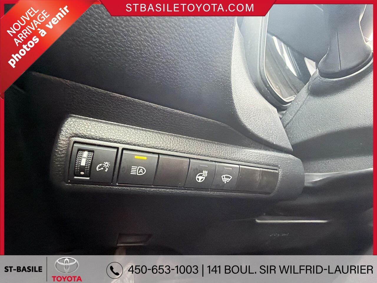TOYOTA COROLLA 2024 Noir Saint-Basile-le-Grand - photo #8