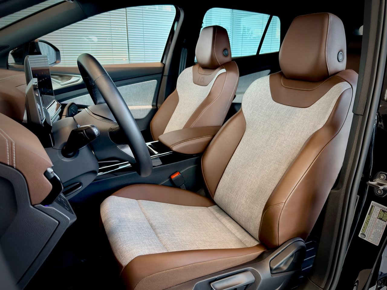 2024 Volkswagen ID.4 Black Notre-Dame-des-Prairies - photo #18