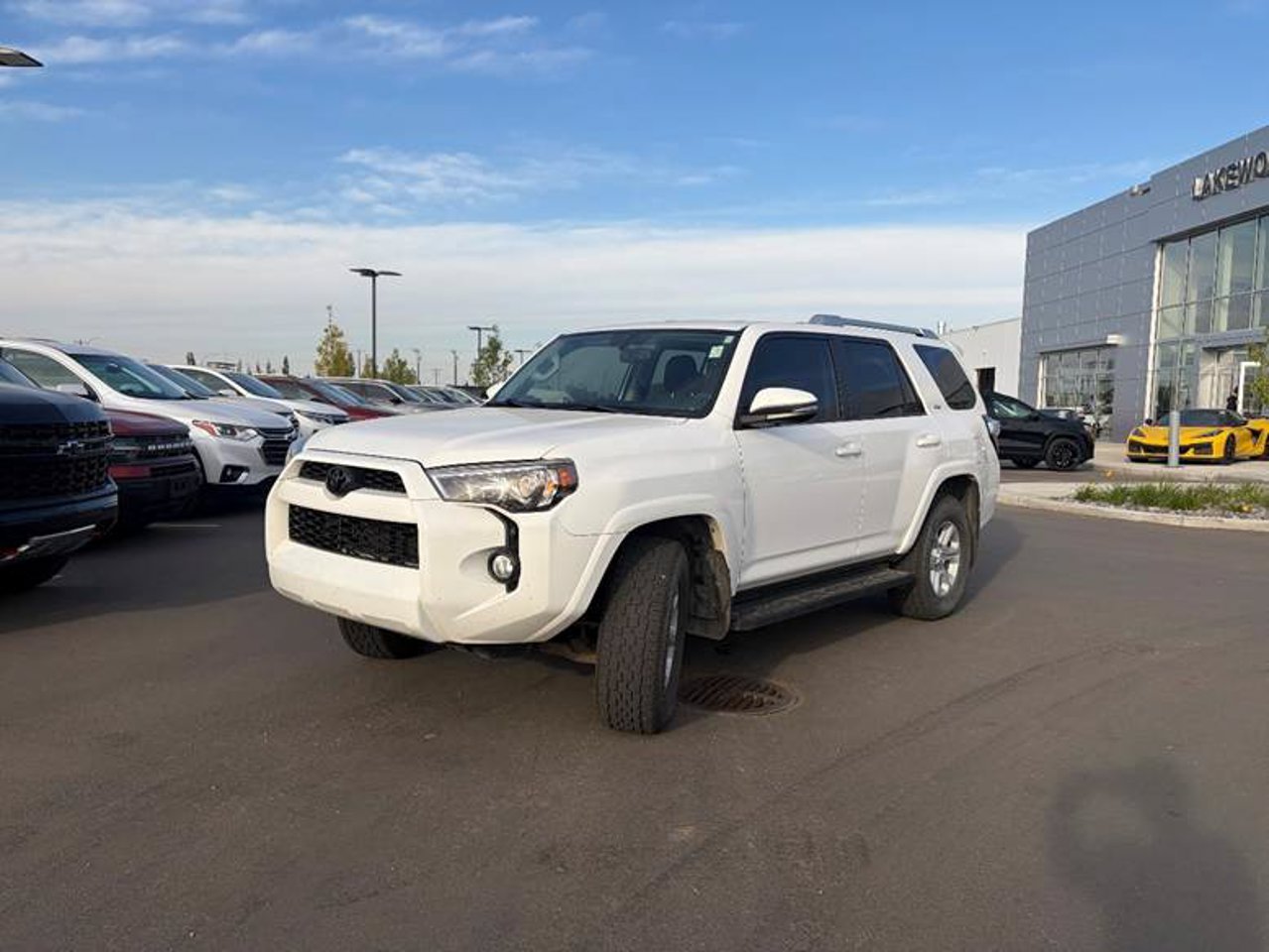 2016 Toyota 4Runner 4WD 4dr V6 SR5 White Sherwood Park - photo #2