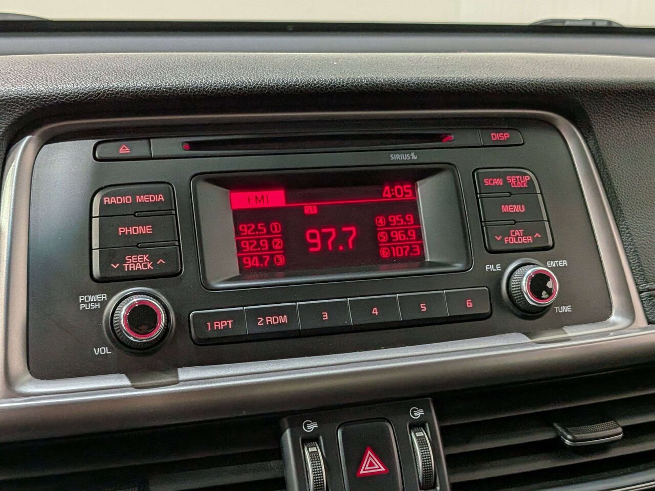 2018 Kia Optima LX Auto Red Val-David - photo #18