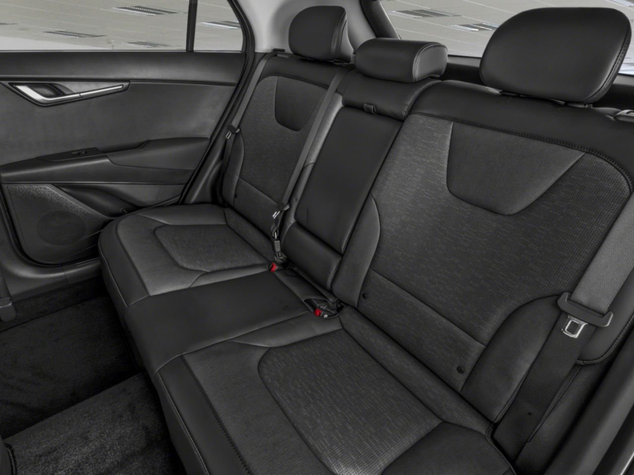 Kia Niro 2026 Vert paysage urbain Nantes - photo #10