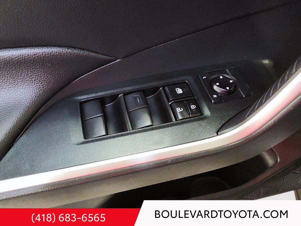 2021 Toyota RAV4 100111A-2 | XLE, AWD Grey Québec - photo #7