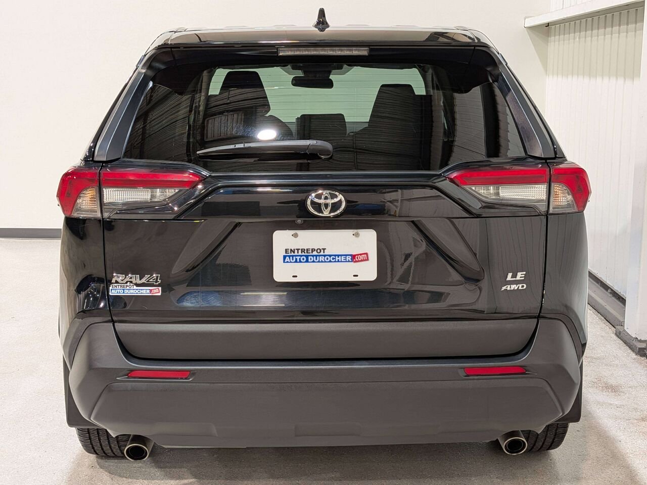 Toyota RAV4 LE AWD 2024 Noir Val-David - photo #5