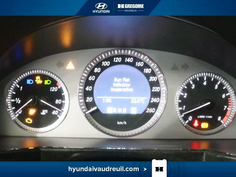 2011 Mercedes Benz GLK350 White Laval - photo #24