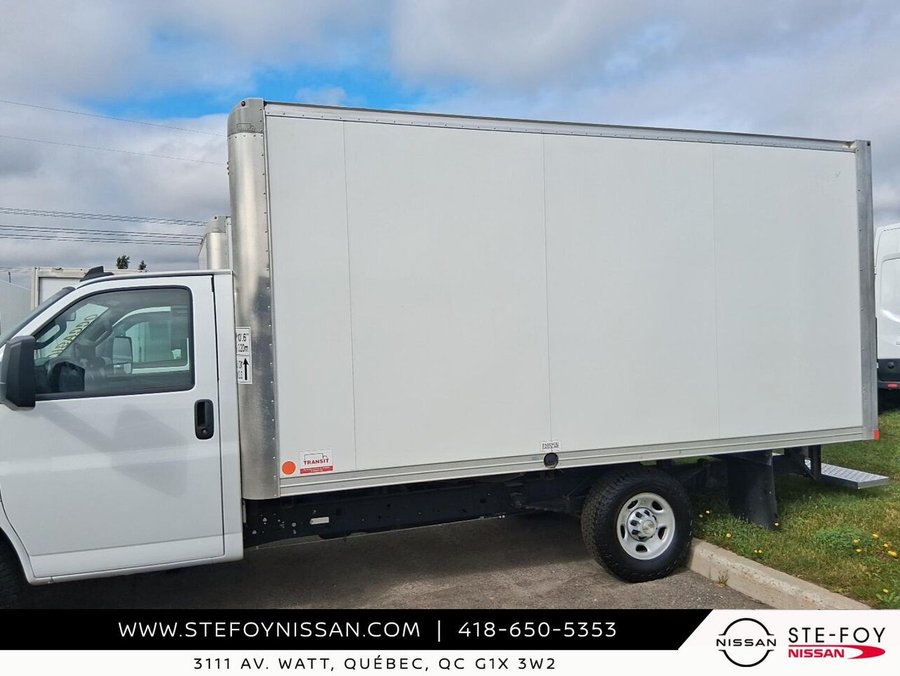 Chevrolet Fourgonnette commerciale tronquée Express 3500 fourgonnette 159 po 2025 Blanc