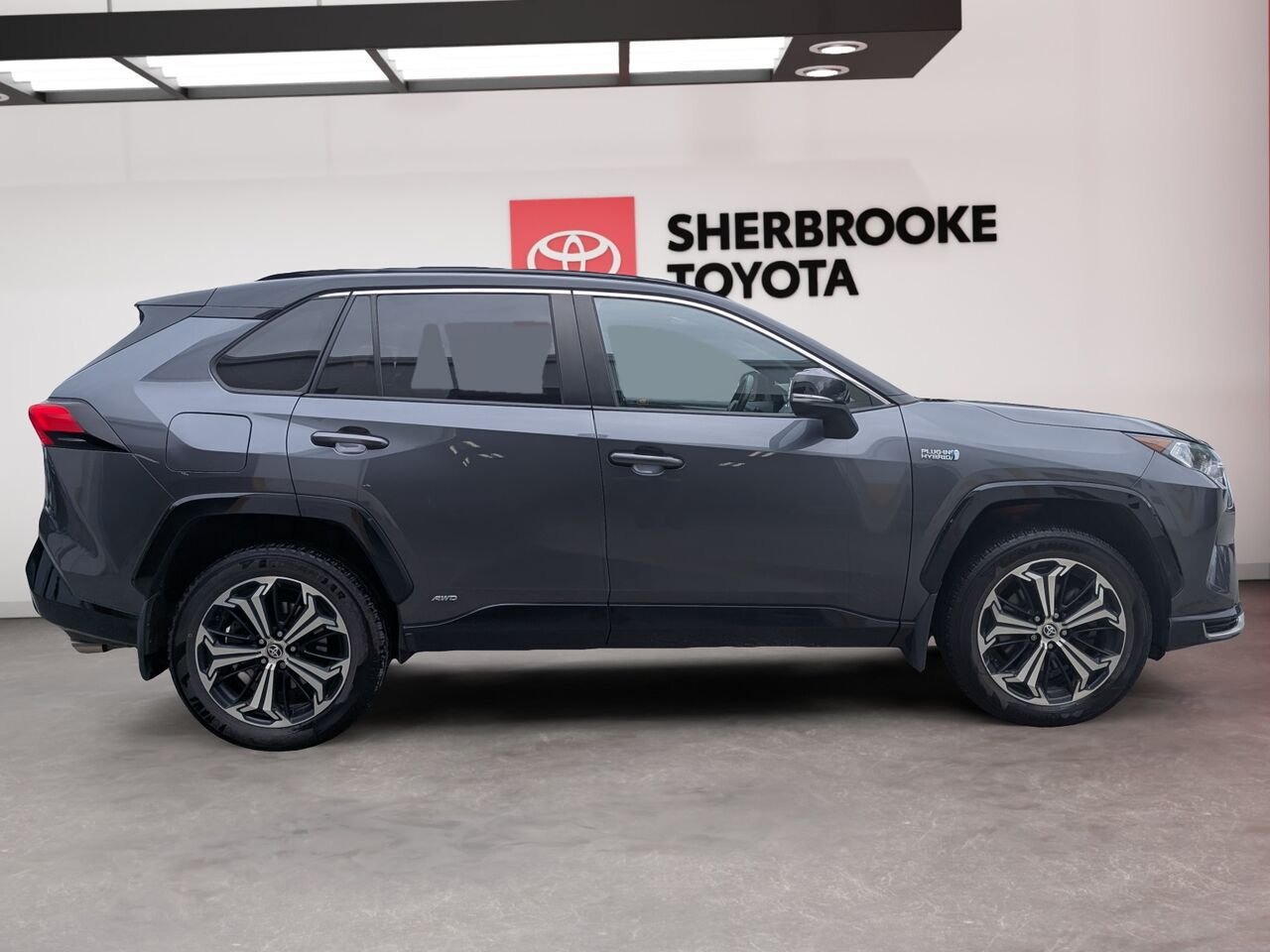 Toyota RAV4 Prime XSE PRIME-HYBRIDE BRANCHABLE/SIÈGES CHAUFFANTS/TOIT OUVRANT/VOLANT CHAUFFANT/AC BIZONE 2021 Gris Sherbrooke - photo #2