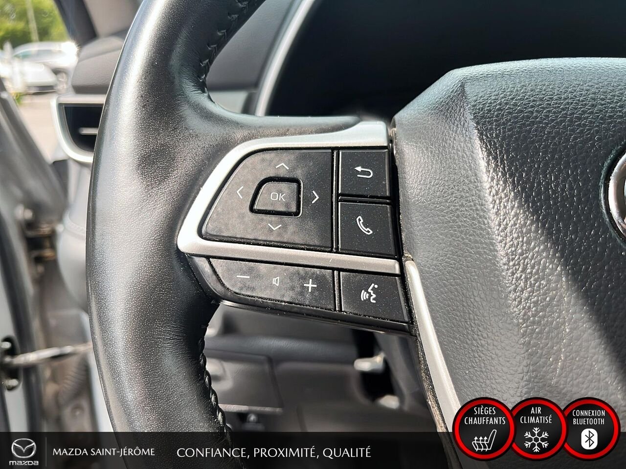 Toyota Highlander XLE | TOIT OUVRANT | CUIR | AWD | 2022 Argent Saint-Jérôme - photo #14