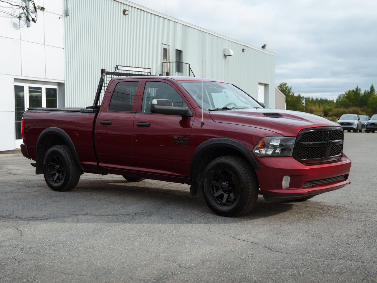 2019 Ram 1500 Classic Red Val-d'Or - photo #3