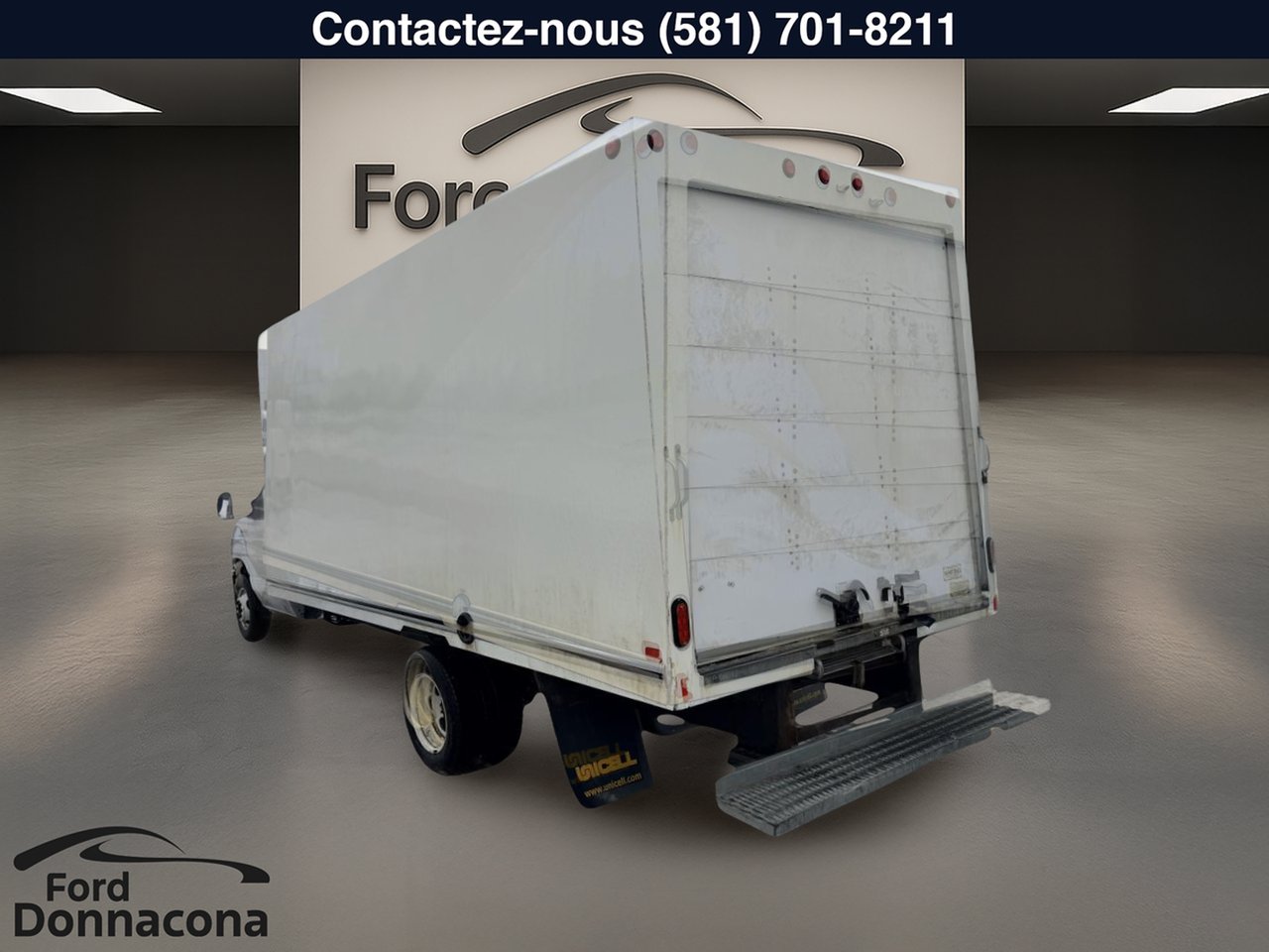 Ford E-450 2023 Blanc  - photo #8